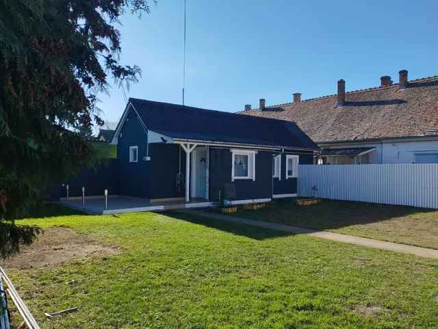 Eladó üdülő és hétvégi ház Siófok 70 nm