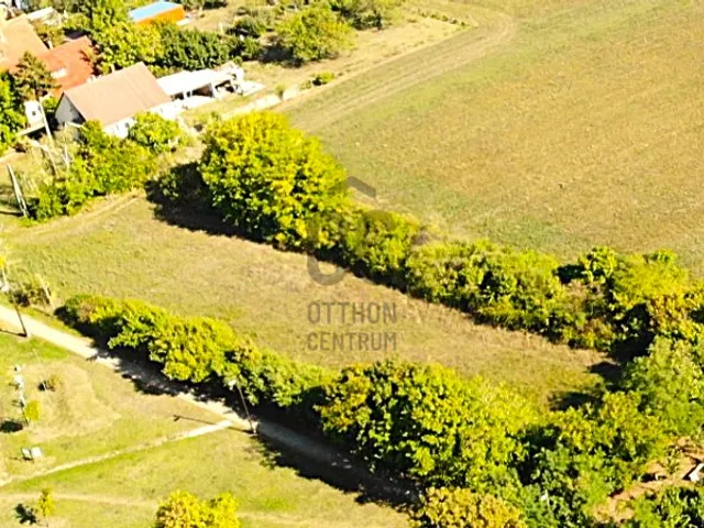 Eladó telek Ádánd 2945 nm