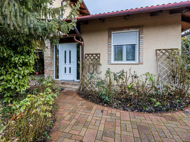 Eladó ház Siófok, Fokihegy 220 nm