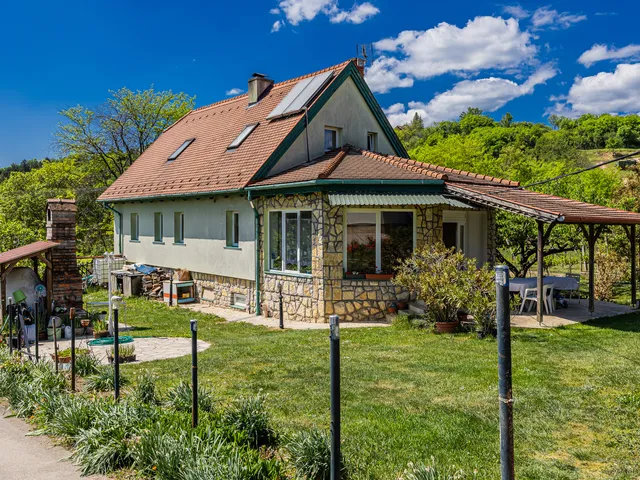 Eladó ház Balatonalmádi