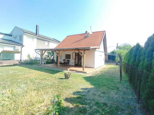 Eladó nyaraló Siófok, Sóstó 80 nm
