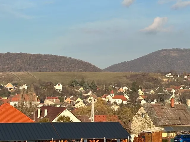 Eladó telek Szokolya 1334 nm