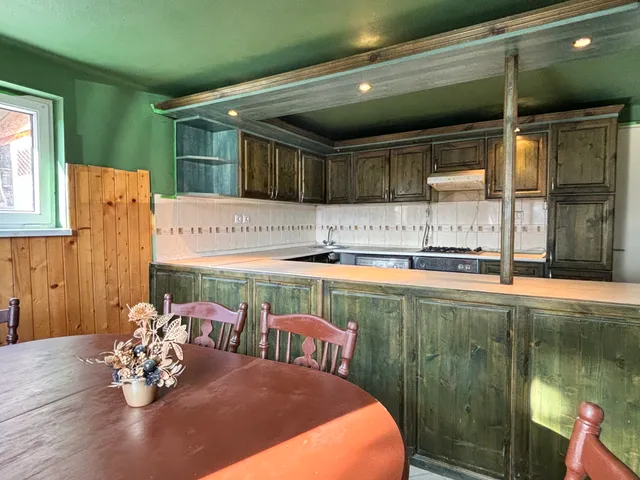 Eladó ház Szokolya 220 nm