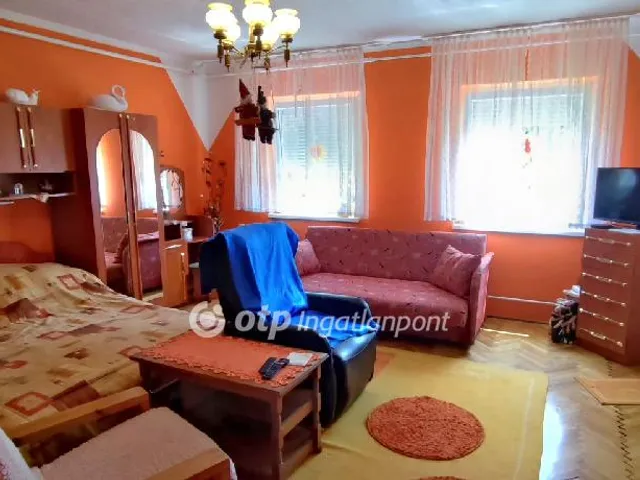 Eladó ház Abádszalók 130 nm