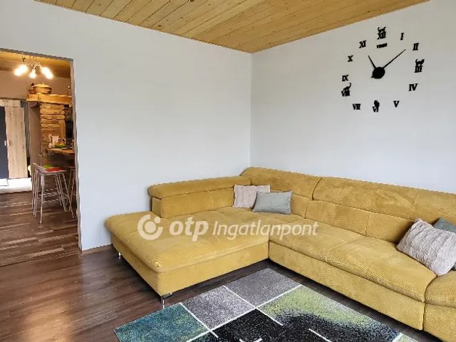 Eladó ház Táp 61 nm