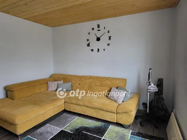 Eladó ház Táp 61 nm