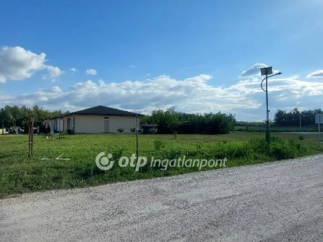 Eladó telek Nagyszentjános 868 nm