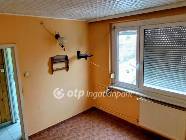 Eladó lakás Győr, Adyváros 55 nm