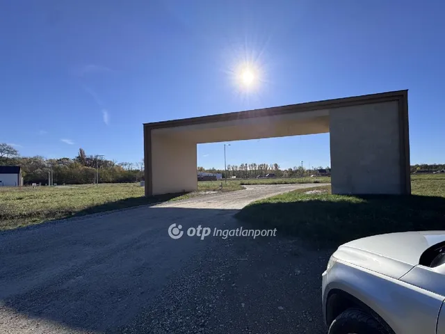 Eladó telek Máriakálnok 1155 nm