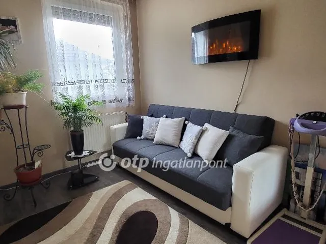 Eladó ház Pér 108 nm