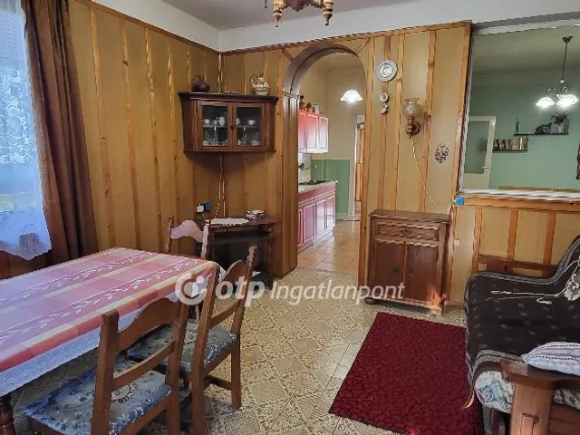 Eladó ház Tényő 70 nm