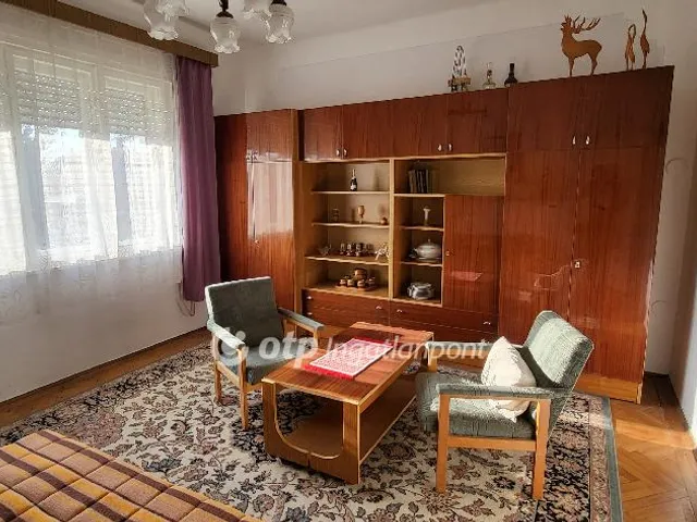 Eladó ház Tényő 70 nm