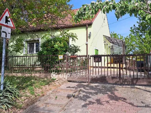 Eladó ház Győr, Győrszentiván 74 nm