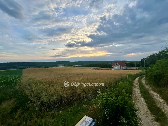 Eladó telek Sokorópátka 7500 nm