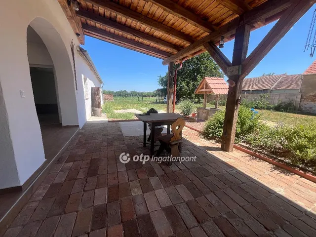 Eladó ház Agyagosszergény 131 nm