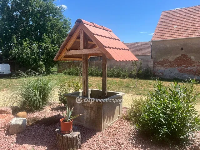 Eladó ház Agyagosszergény 131 nm