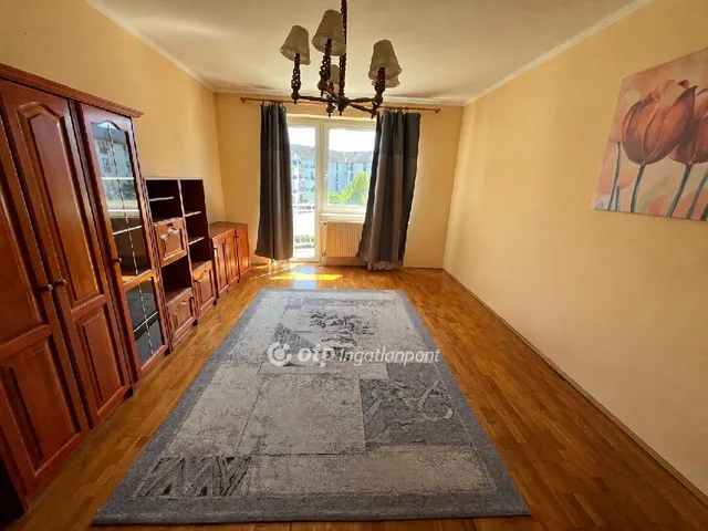 Eladó lakás Győr 68 nm