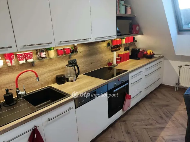 Eladó lakás Sopron 77 nm
