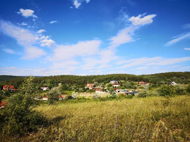 Eladó telek Tinnye, Királyvölgy 1506 nm