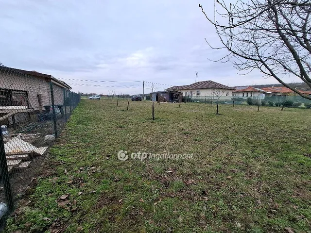 Eladó telek Kulcs 1110 nm