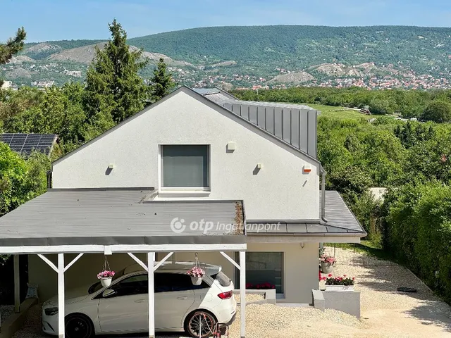 Eladó ház Törökbálint 220 nm