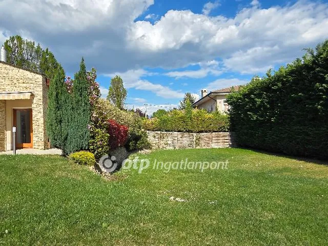 Eladó ház Diósd 291 nm