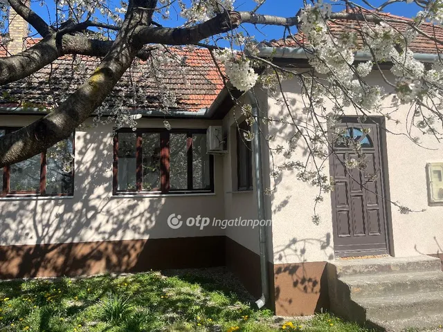 Eladó ház Nemesnádudvar 165 nm