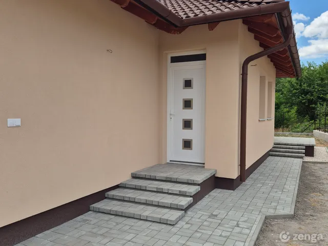 Eladó ház Bugyi 100 nm