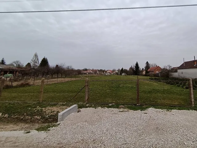 Eladó telek Kerkabarabás 1690 nm