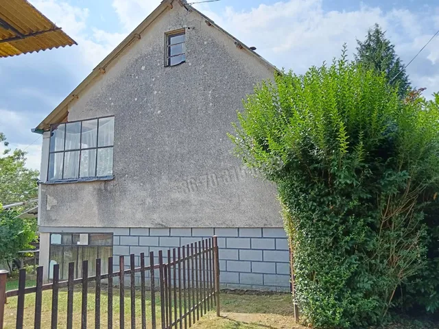 Eladó mezőgazdasági ingatlan Zajk 20 nm