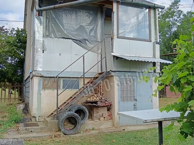 Eladó mezőgazdasági ingatlan Zajk 20 nm