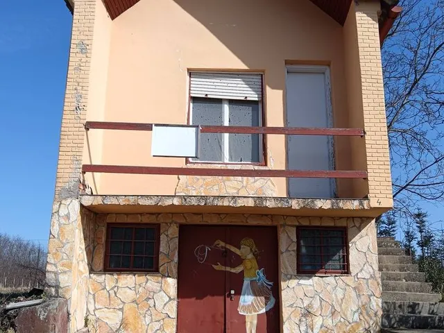 Eladó mezőgazdasági ingatlan Rigyác 19 nm