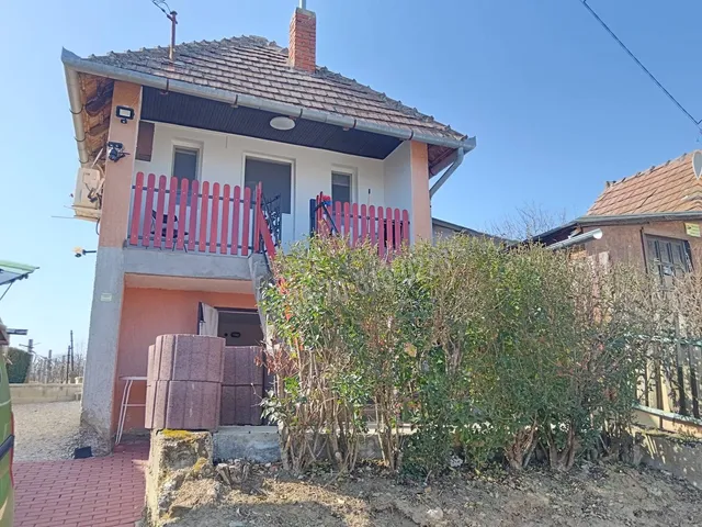 Eladó mezőgazdasági ingatlan Rigyác 28 nm