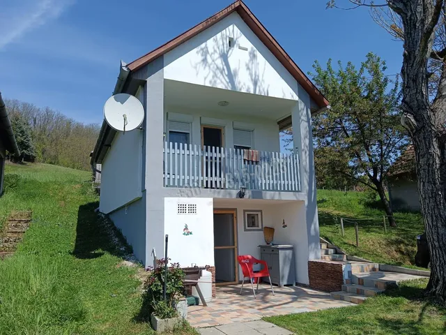 Eladó üdülő és hétvégi ház Csörnyeföld 33 nm