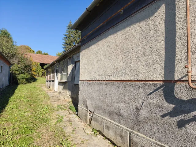 Eladó ház Kiscsehi 92 nm