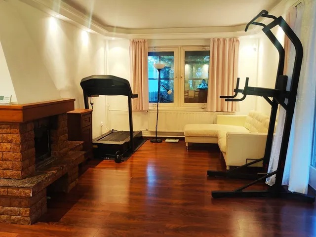 Kiadó ház Nagykovácsi 200 nm