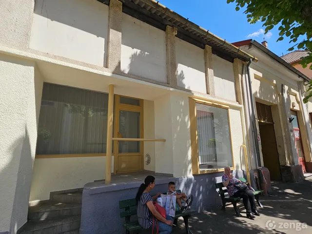 Kiadó kereskedelmi és ipari ingatlan Gyöngyös, Belváros 58 nm