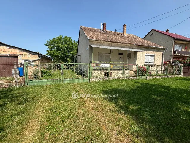 Eladó ház Tét 110 nm