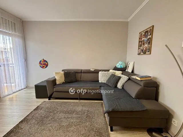 Eladó lakás Pápa 54 nm
