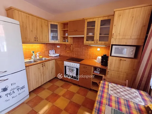 Eladó lakás Pápa 37 nm