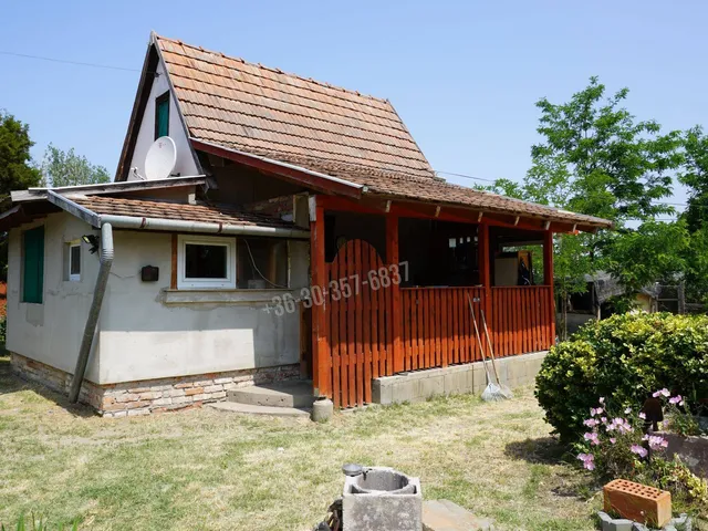 Eladó nyaraló Zsombó 37 nm