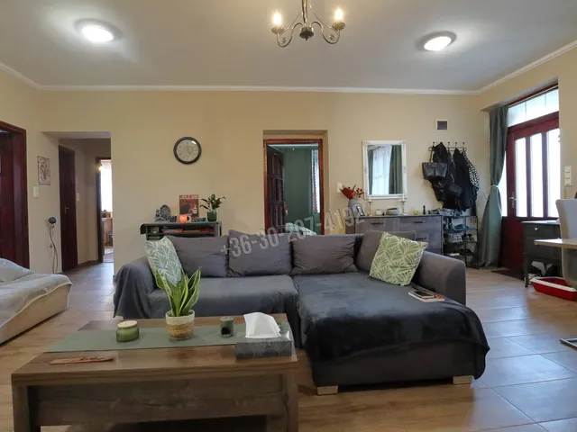 Eladó ház Csanytelek 270 nm