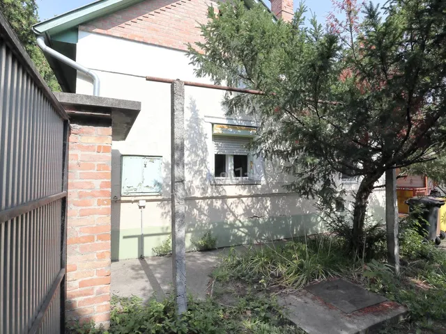 Eladó ház Sándorfalva, Csongrádi utca 80 nm