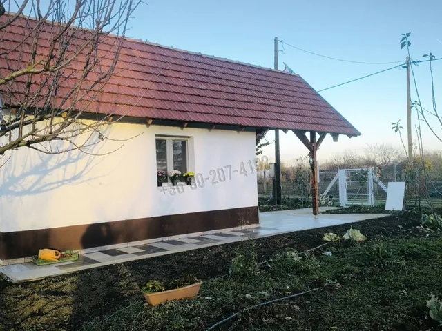 Eladó üdülő és hétvégi ház Újszentiván 15 nm