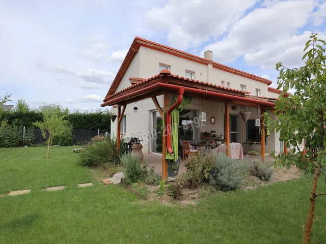 Kiadó ház Szeged, Újszeged 140 nm