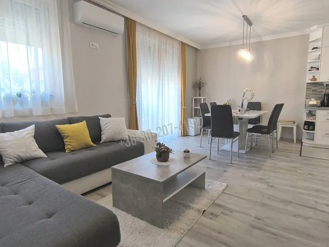 Eladó lakás Szeged, Újrókus 67 nm