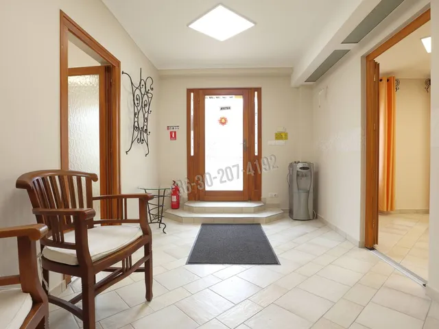 Eladó kereskedelmi és ipari ingatlan Szeged 91 nm