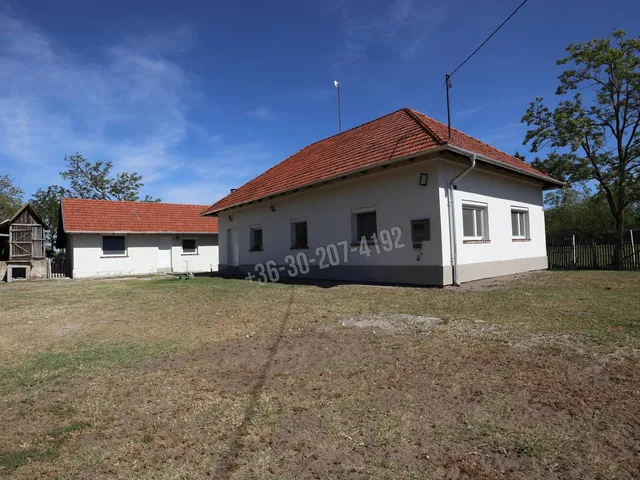 Eladó mezőgazdasági ingatlan Balástya, Balástyai tanyák 134 nm