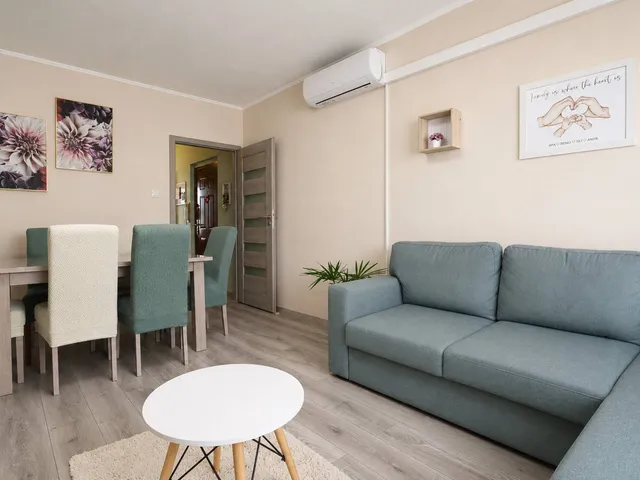 Eladó lakás Szeged, Makkosház 61 nm