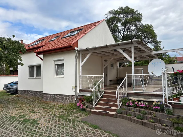 Eladó lakás Gyöngyös 75 nm